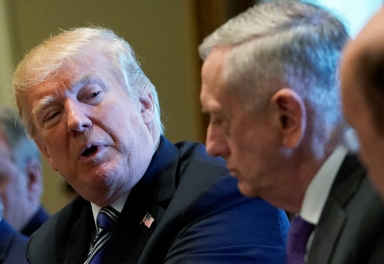 Trump discute com pentágono possibilidade de financiar muro fronteiriço