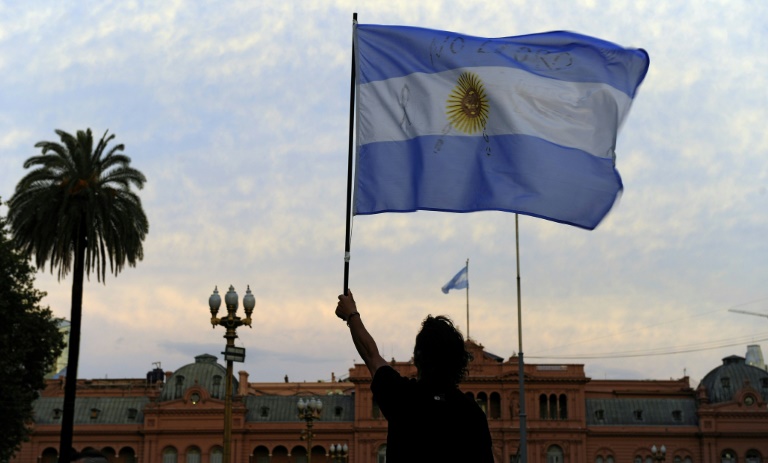 (Arquivo) Bandeira da Argentina é vista em Buenos Aires