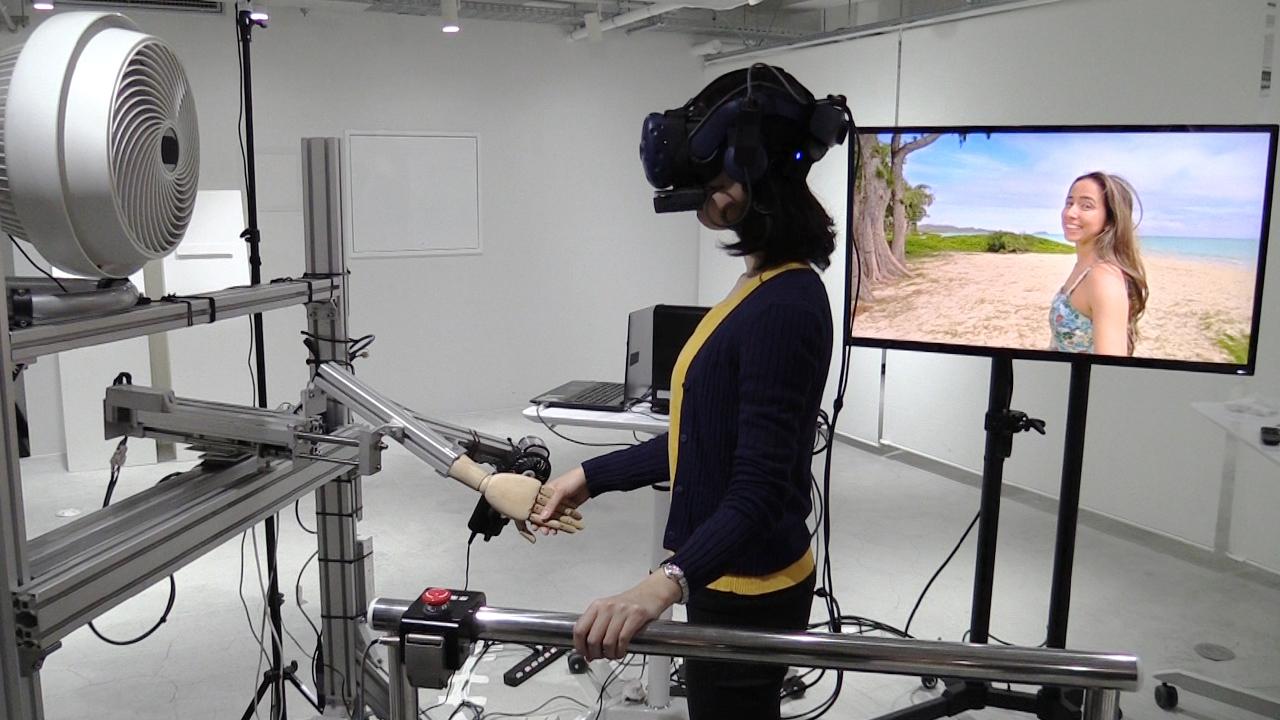 Batizado de JAL xR Traveler, o aparelho de realidade virtual tem como objetivo atiçar os sensos dos usuários para animá-los a marcar viagens