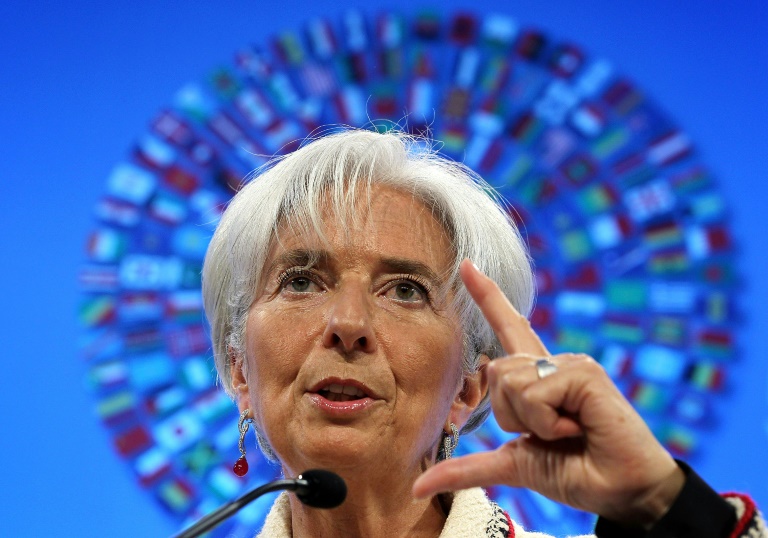 Em comunicado, Lagarde também disse que o BCE está "monitorando de perto" o avanço da doença e "suas implicações para a economia, a inflação de médio prazo e a transmissão de nossa política monetária"