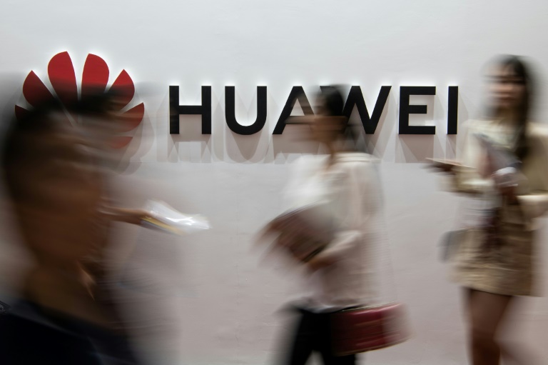 Huawei disse que jamais fez qualquer tipo de ato ilegal contra seus clientes e que Estados Unidos acusam sem provas