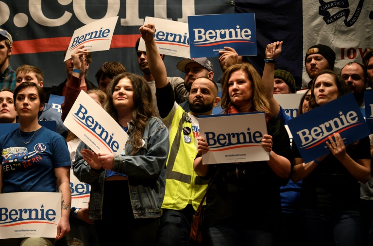 Apoiadores do candidato à primária democrata, Bernie Sanders, em 25 de janeiro de 2020 em Ames, em Iowa