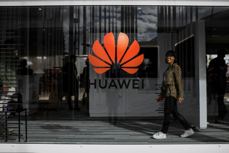 (Arquivo) A Huawei, que ocupa o segundo lugar mundial no mercado de smartphones e lidera em equipamentos para telecomunicações, desperta tanta curiosidade quanto receio no mundo, pela implementação da rede 5G