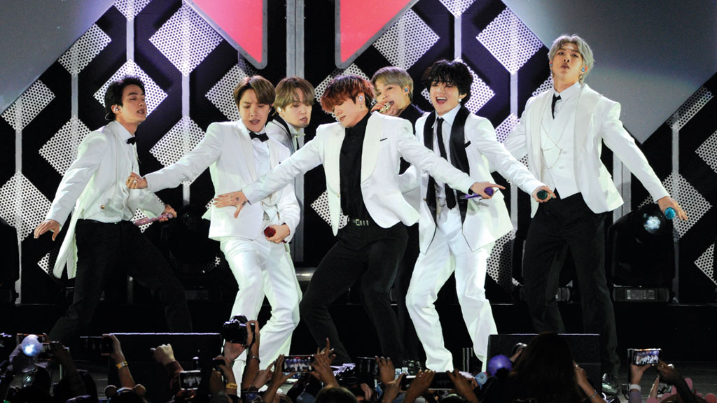 Fenômeno mundial do K-Pop, os sul-coreanos BTS adiaram quatro shows que seriam feitos na Coréia