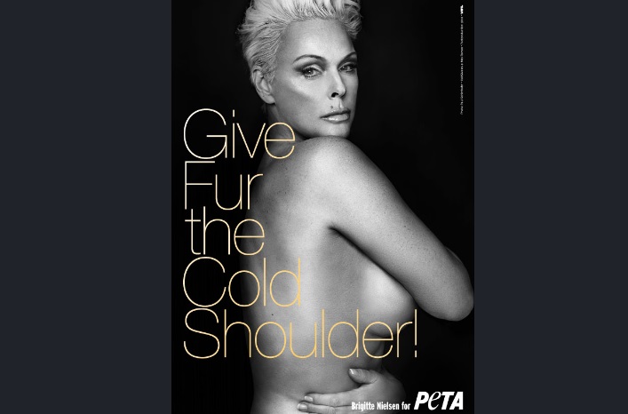 Brigitte Nielsen em cartaz da campanha da PETA