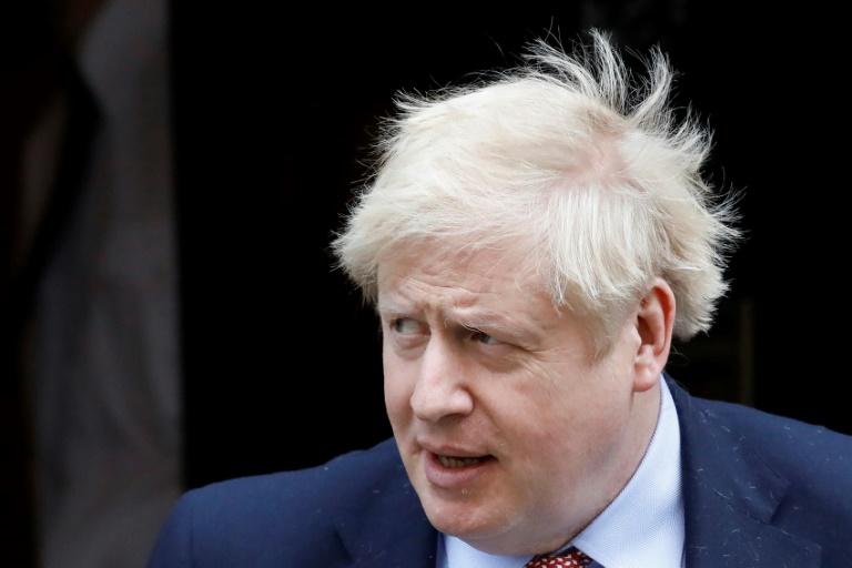 O primeiro-ministro britânico Boris Johnson afirmou que o coronavírus provou que existe uma sociedade