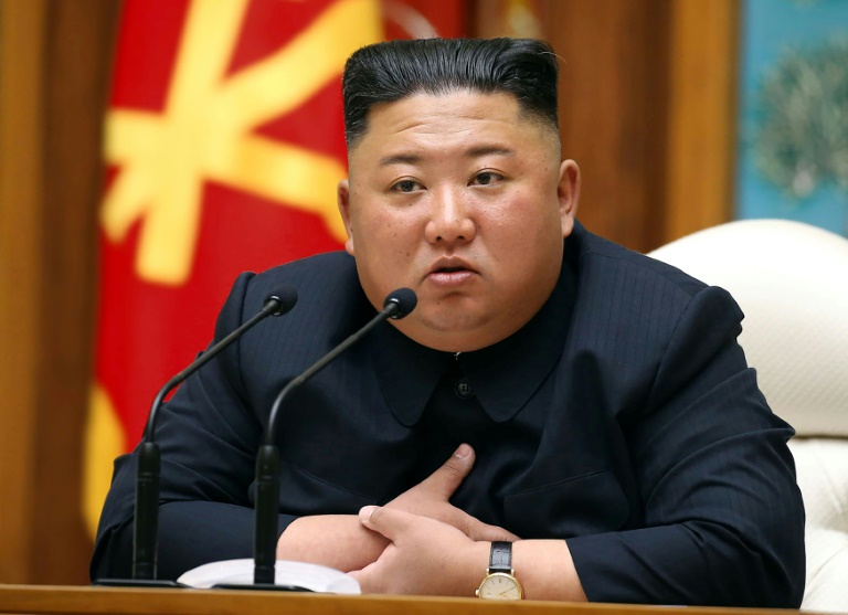 Kim Jong Un durante uma reunião do Comitê Central do Partido dos Trabalhadores em Pyongyang