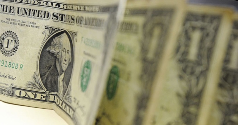 Dólar bate recorde histórico no fechamento, a R$ 5,66
