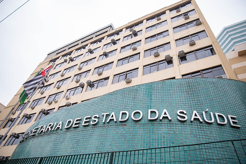 Secretaria da Saúde do Estado de São Paulo: na capital foram registrados 66% dos óbitos, enquanto no interior, litoral e cidades da Grande São Paulo, 34%
