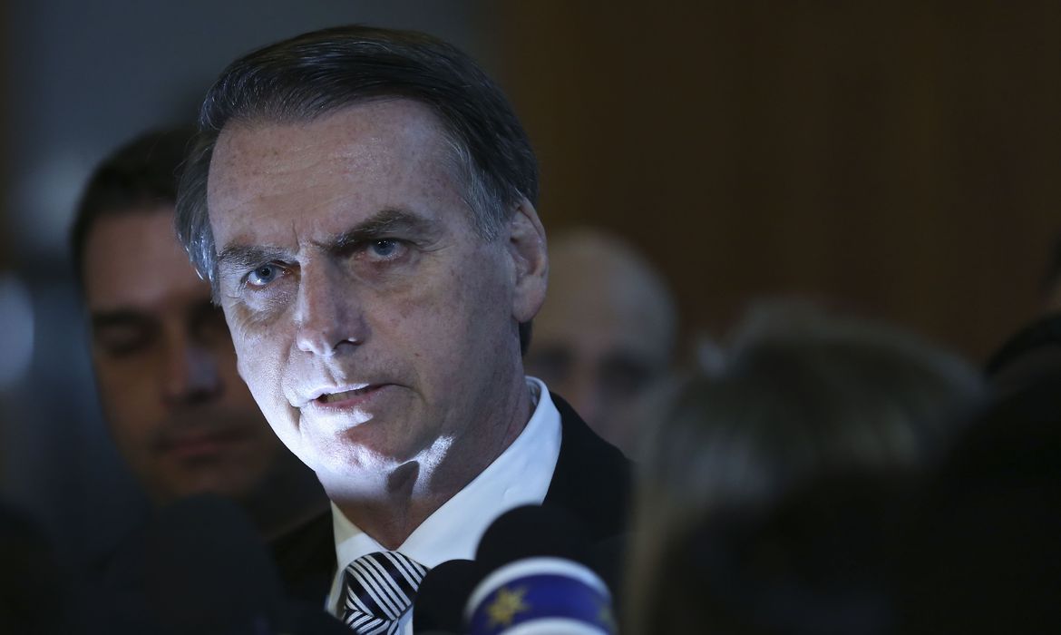 O presidente Jair Bolsonaro: obrigação de entregar "os laudos de todos os exames" realizados para detectar o coronavírus, conforme havia sido determinado pela Justiça Federal de São Paulo