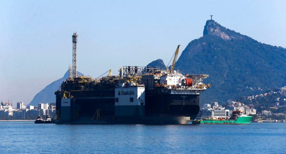A Petrobras anunciou, nesta quarta-feira (20), que atingiu a marca de 1 bilhão de barris de petróleo produzidos na área batizada de Parque das Baleias