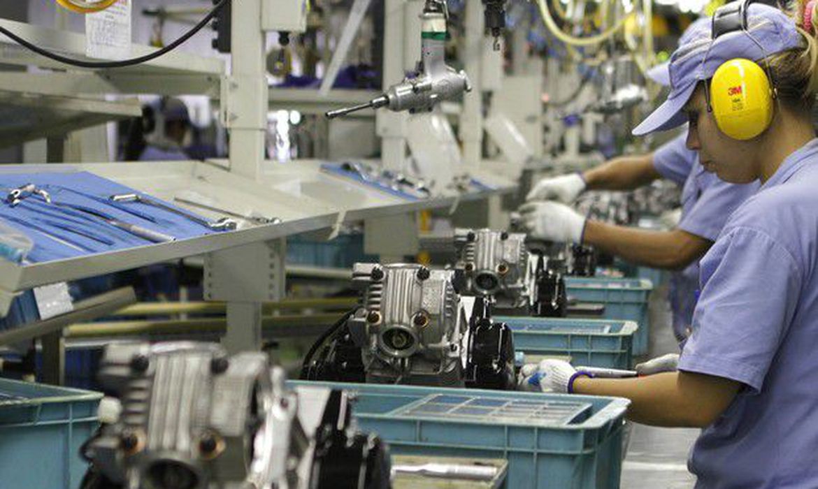 Produção industrial foi afetada pelos efeitos do coronavírus na economia brasileira