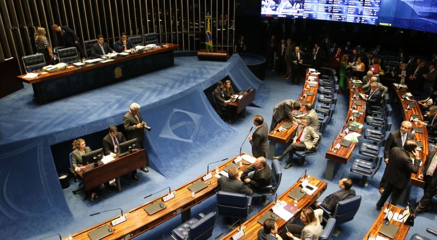 A proposta foi aprovada por 71 votos a favor e apenas um voto contrário, do senador Cid Gomes (PDT-CE), e segue agora para promulgação do Congresso Nacional