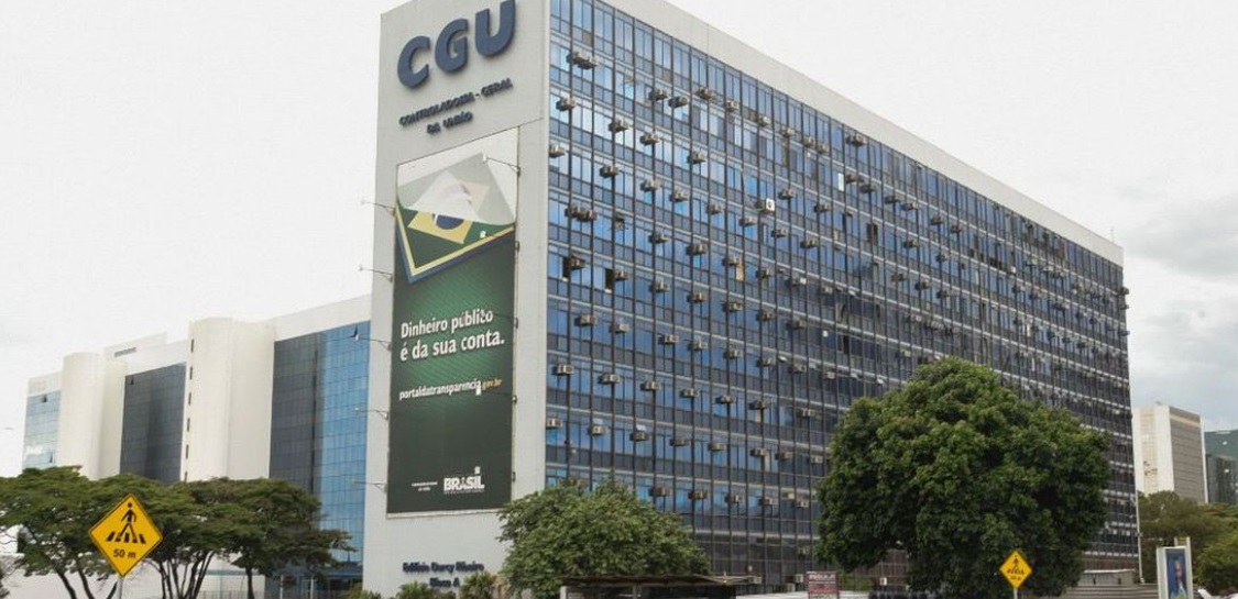 A CGU informou que trabalha agora, em parceria com a Controladoria-Geral do Estado do Paraná, para acionar o grupo e exigir a devolução do montante, que ultrapassa R$7 milhões