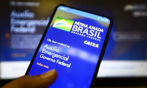 A Caixa Econômica Federal vai liberar hoje (24) as parcelas do auxílio emergencial de R$ 600 para os beneficiários do Bolsa Família com NIS final 5