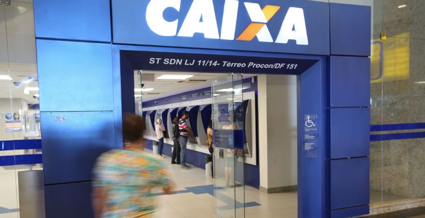A Caixa Econômica Federal informou hoje (1º), em Brasília, que, mesmo com a intermitência nos sistemas, devido a uma atualização, os clientes conseguem fazer operações
