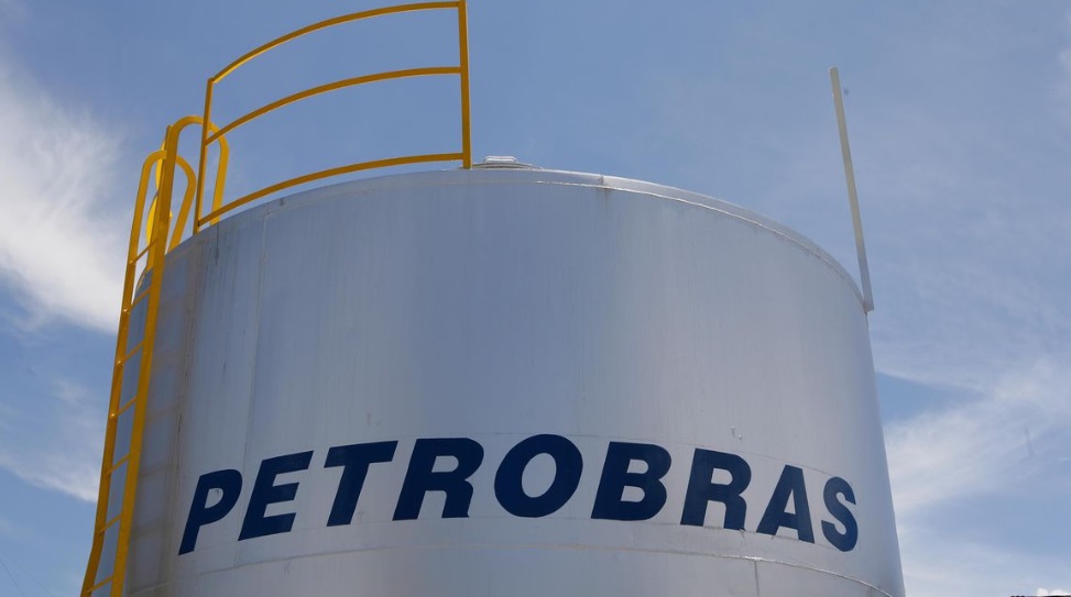 Segundo o boletim semanal do Ministério de Minas e Energia, o fator de utilização atingiu 80,2% das refinarias da Petrobrás