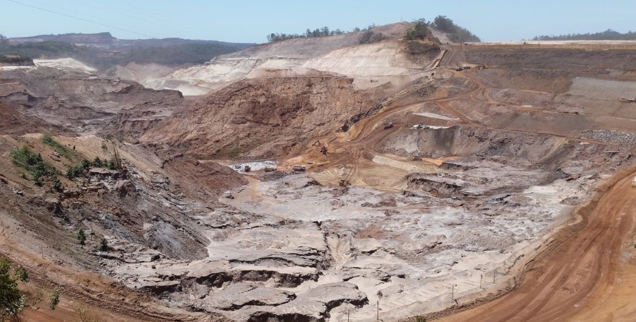 O rompimento da barragem da Samarco aconteceu no dia 5 de novembro de 2015 no subdistrito de Bento Rodrigues, em Mariana