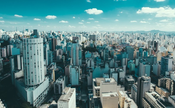 O bairro da Cidade Jardim, ponto nobre de São Paulo, registrou queda superior a 20% nos últimos 12 meses