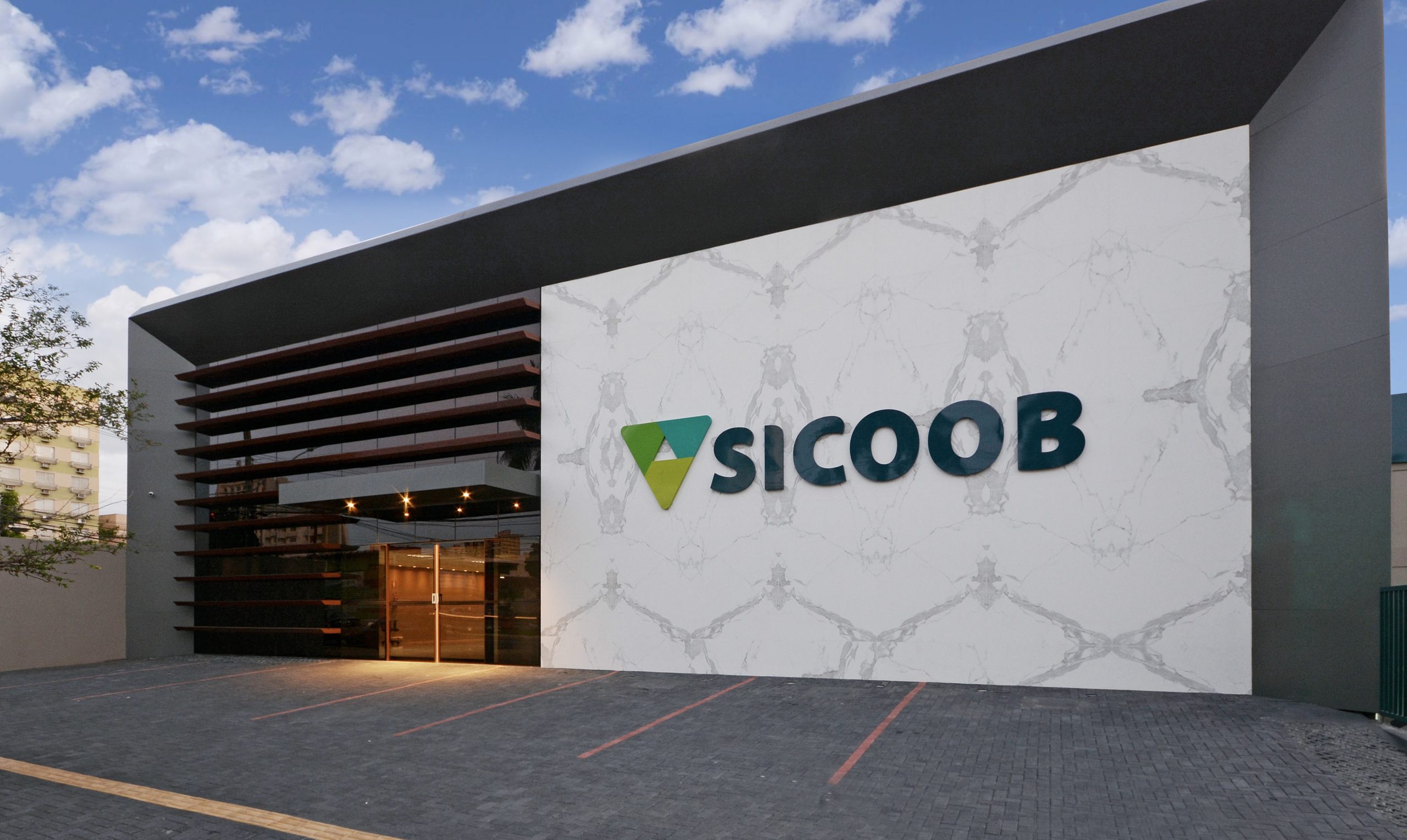 Após 72 horas, o Sistema de Cooperativas de Crédito do Brasil (Sicoob) atingiu o limite de R$ 1,195 bilhão que tinha disponível para contratos de crédito por meio do Pronampe