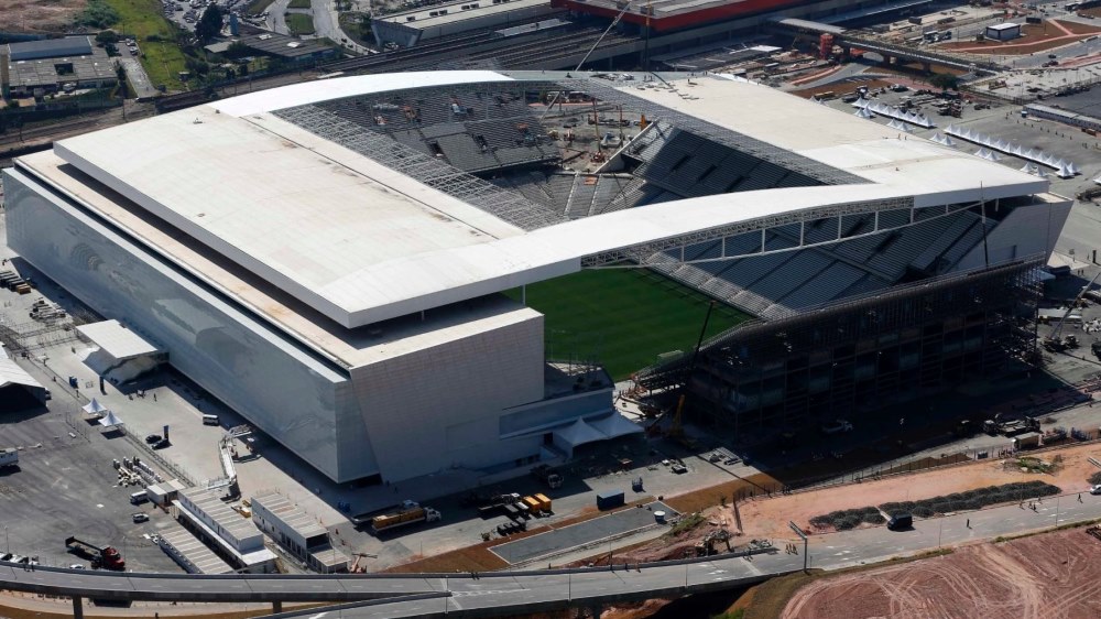 Um dos critérios usados pela Forbes envolve os estádios dos clubes; na foto, a Neo Química Arena do Corinthians