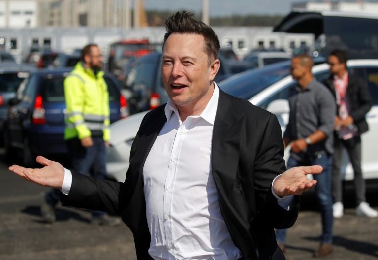 O presidente da Tesla, Elon Musk, visita fábrica na Alemanha em 3 de setembro de 2020 bitcoin