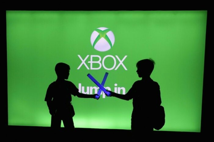 A Microsoft acredita que dará o próximo passo no mundo dos jogos ao conseguir conectar diversas formas do usuário jogar seus jogos do Xbox online