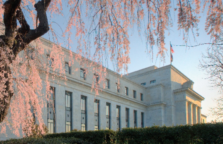 País precisará de mais um pacote de gastos públicos aprovado pelo Congresso, diz Fed