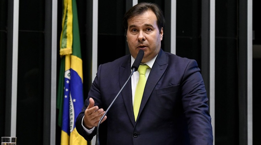 Maia é a terceira autoridade que compareceu à posse do ministro Luiz Fux como presidente do Supremo Tribunal Federal (STF), em Brasília, e que contraiu a doença