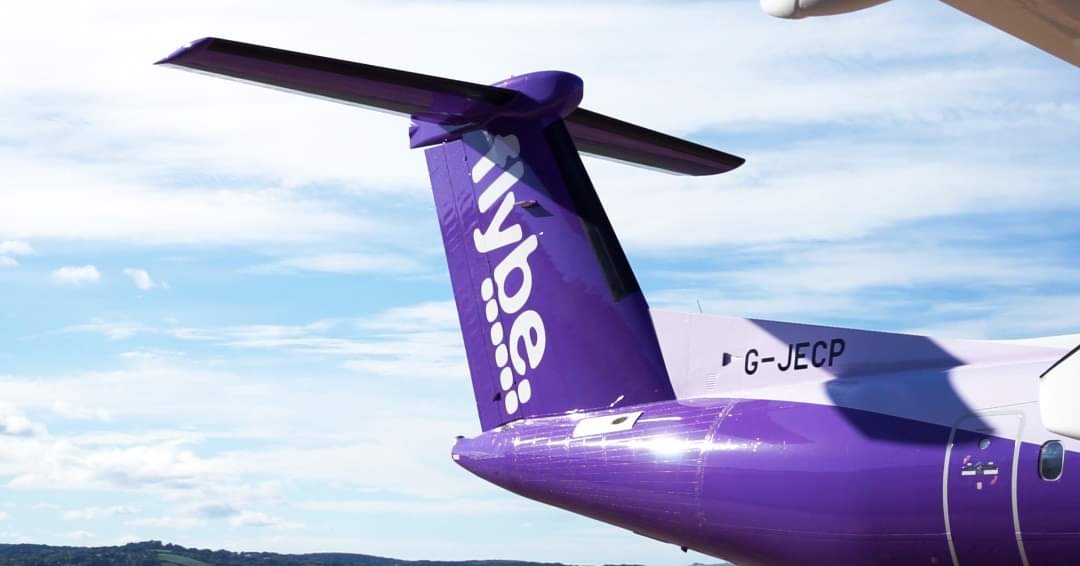 Em março, a Flybe não resistiu à queda no número de passageiros e entrou em falência. Agora, a companhia foi comprada e deve voltar a operar em 2021