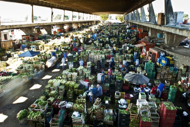Vista da Companhia de Entrepostos e Armazéns Gerais de São Paulo (CEAGESP)