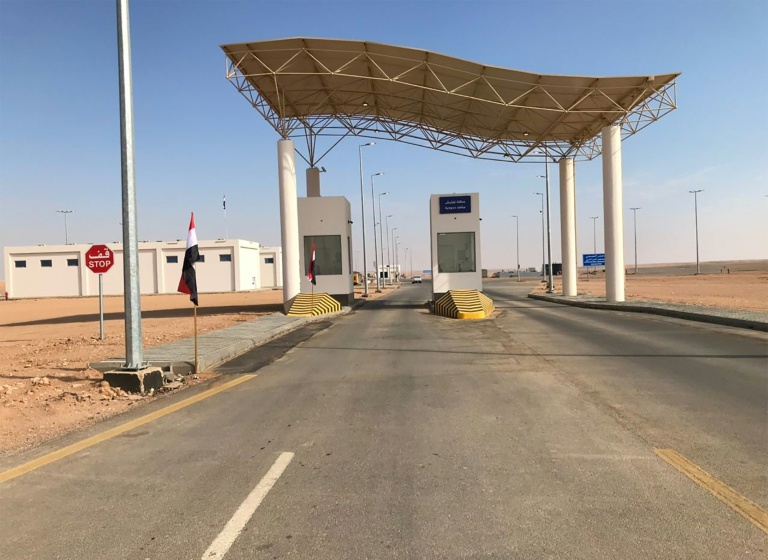 Iraque e Arábia Saudita reabriram em 18 de novembro de 2020 a passagem do deserto de Arar, um sinal há muito esperado de estreitamento dos laços comerciais após 30 anos de fronteiras terrestres fechadas entre os dois países