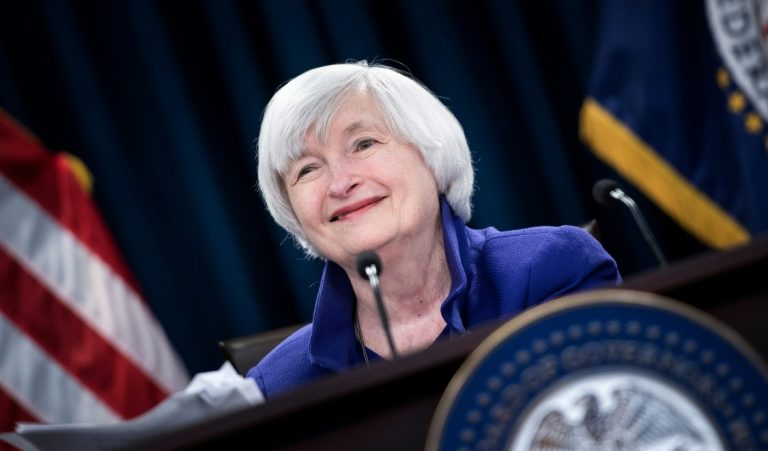 Janet Yellen foi a primeira mulher à frenhte do Fed e poderá ser a primeira no comando do Departamento do Tesouro