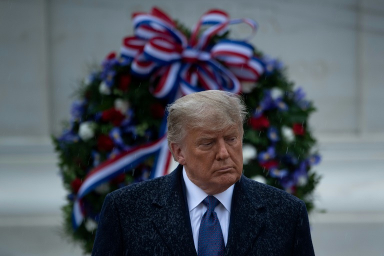O presidente de Estados Unidos, Donald Trump, assiste à cerimônia do Dia dos Veteranos, em 11 de novembro de 2020