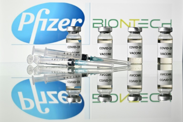 Pfizer e BioNTech se associaram em março para desenvolver uma vacina contra a covid-19