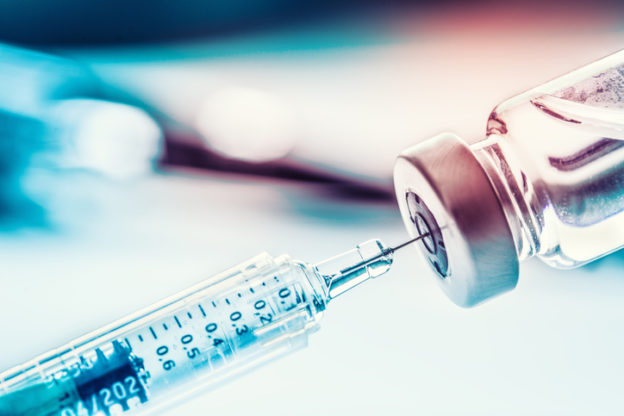 As empresas anunciaram que os resultados finais dos testes do imunizante apontaram eficácia de 95% do produto na proteção contra a infecção pelo coronavírus