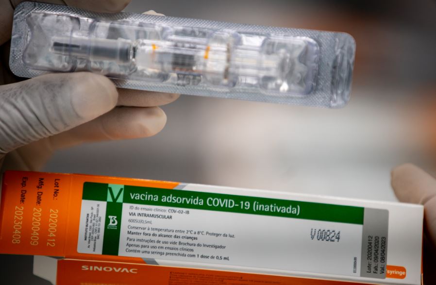 A vacina contra covid-19 é desenvolvida pela farmacêutica chinesa Sinovac em parceria com a instituição paulista
