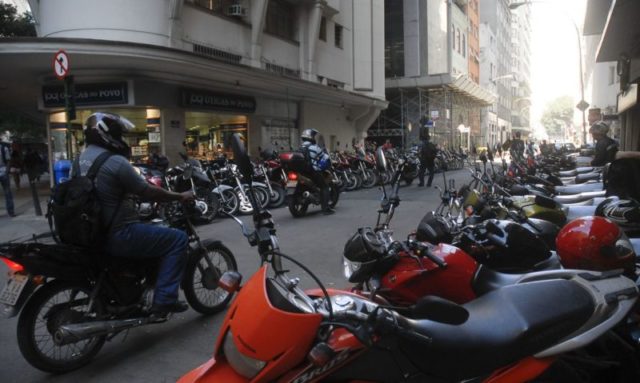 De janeiro a novembro, 816,7 mil motocicletas foram emplacadas no Brasil, 16,96% a menos do que nos onze primeiros meses do ano passado