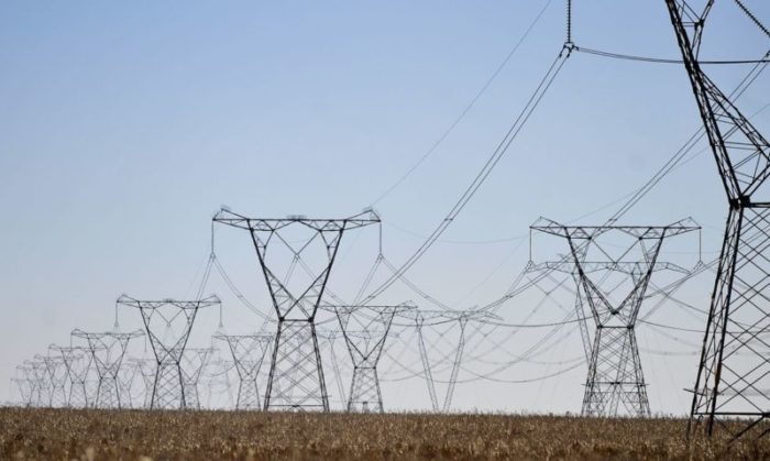 A estimativa da Agência Nacional de Energia Elétrica (Aneel) com o leilão é de um movimento R$ 7,34 bilhões