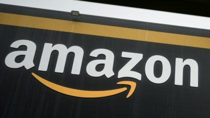Na Amazon, alguns dispositivos como uma Echo Dot de 4ª geração tem entrega garantida antes do dia 24 de dezembro