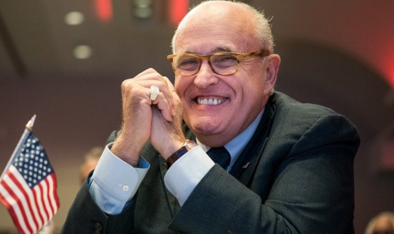O ex-prefeito de Nova York, Rudy Giuliani, tem 76 anos