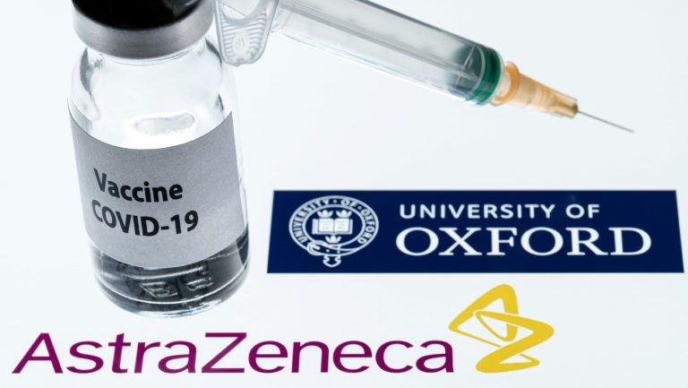 Logotipos da Universidade de Oxford e da farmacêutica AstraZenaca, que desenvolvem uma vacina contra o coronavírus