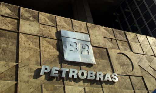 Vista externa de um prédio da Petrobras