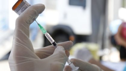 Qualquer comercialização ou aplicação de vacina de covid-19, fora de pesquisa, hoje no Brasil é atividade irregular