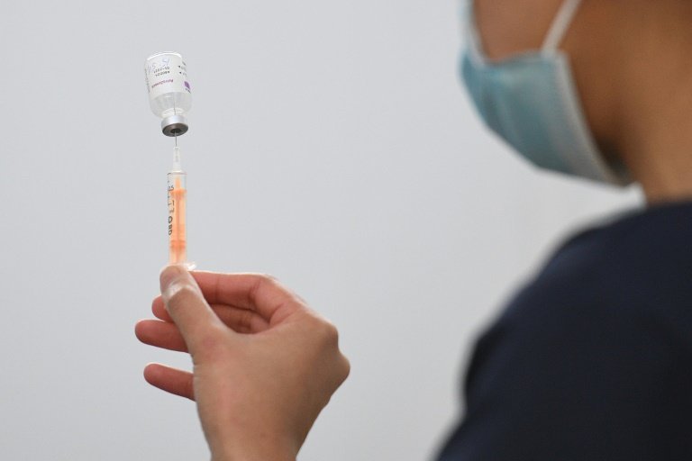 Diretor da astrazeneca lamenta comportamento egoísta de certos países na pandemia