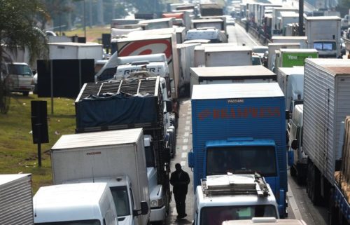 A FUP, que reúne sindicatos da categoria em todo o País, decidiu apoiar o movimento dos caminhoneiros de protesto contra a alta dos combustíveis