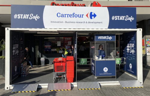 O Carrefour é um dos principais varejistas de alimentos do mundo, enquanto a Couche-Tarde é líder na indústria canadense de lojas de conveniência