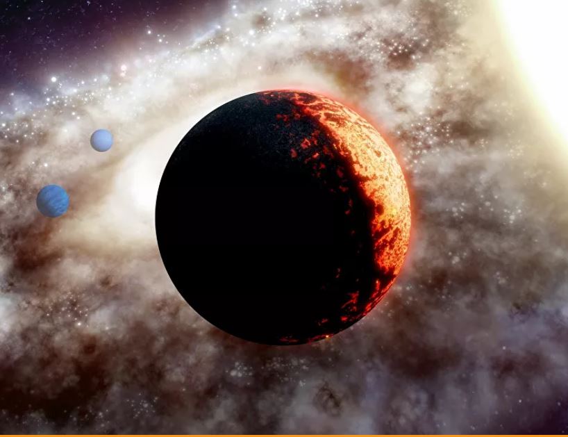 O planeta recebeu o nome de TOI-561 b e seu tamanho é 50% maior que o tamanho da Terra, porém, leva menos de um dia terrestre para orbitar em torno de si