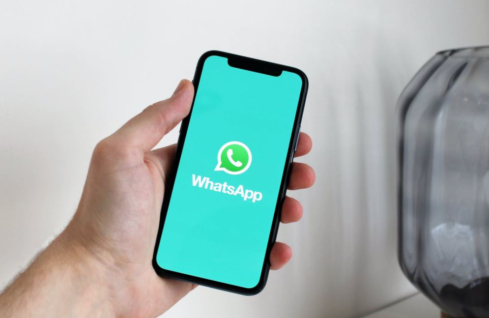 O usuário poderá ter sua conta removida da plataforma. No entanto existem excelentes alternativas tão boas ou até melhores que o WhatsApp.