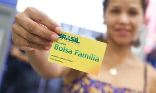 O projeto do novo Bolsa Família já estaria pronto e aguardando a autorização do presidente Jair Bolsonaro para revelar os detalhes da proposta